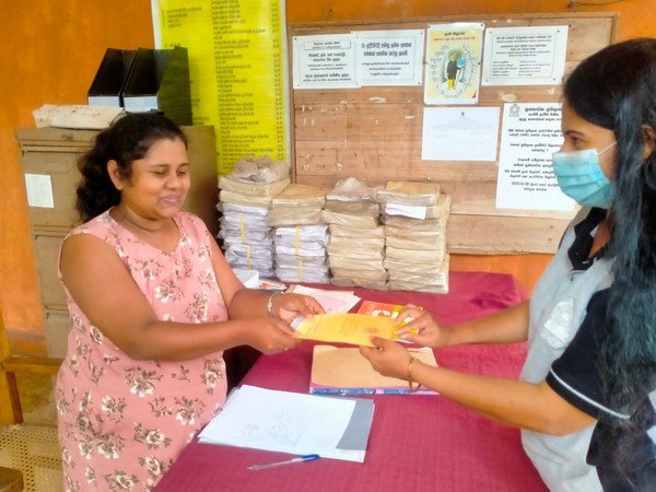 An awareness of government officials and clients in the division of Homagama North and Homagama West (2023-01-17)